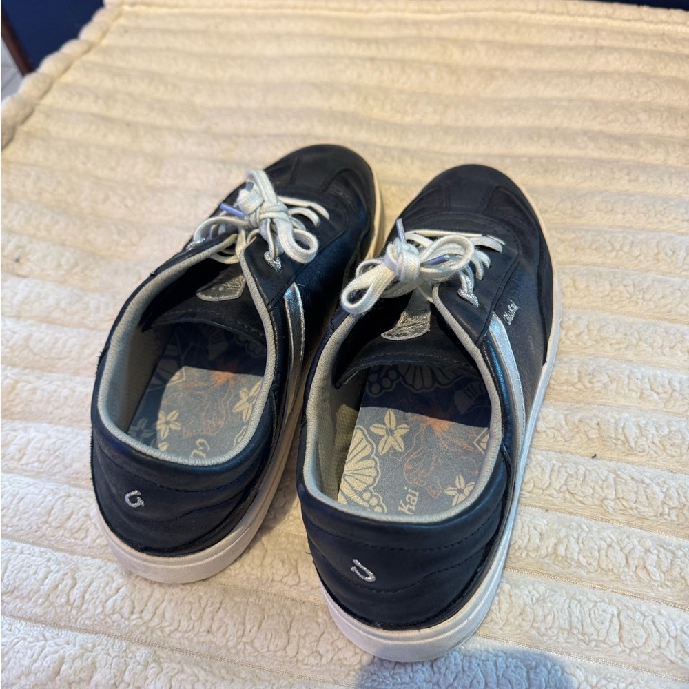 Olukai Haupu Women’s Leather sneakers